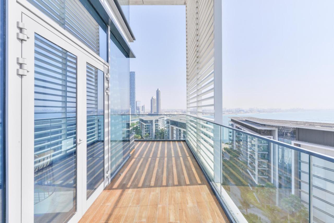 Luxe 3 Bedroom Oceanfront Apartment In The Heart Of Bluewaters Island Dubai Exteriör bild